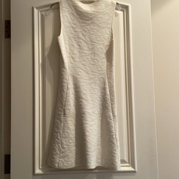 Theory A-Line White Dress Size P - Picture 3 of 8